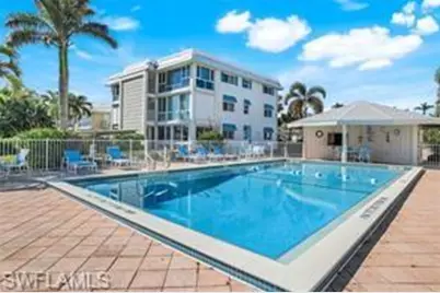 2100 Gulf Shore Blvd N #120, Naples, FL 34102 - Photo 8