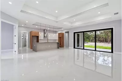 498 Wilson Blvd S, Naples, FL 34117 - Photo 4