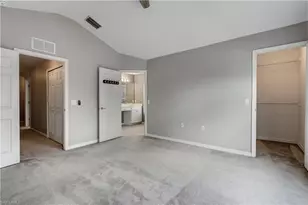 1088 Oxford Ln, Naples, FL 34105 - Photo 14