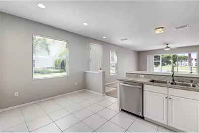 1088 Oxford Ln #48, Naples, FL 34105 - Photo 8