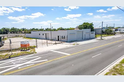 2111 Fowler St, Fort Myers, FL 33901 - Photo 2