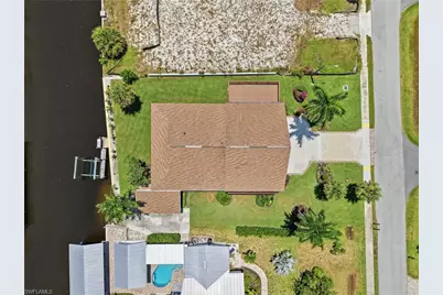 4837 Tarpon Ave, Bonita Springs, FL 34134 - Photo 2