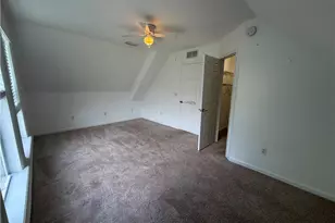 250 Leawood Cir, Naples, FL 34104 - Photo 20