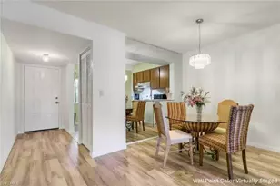 1025 Foxfire Ln, Naples, FL 34104 - Photo 4