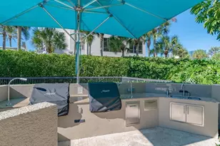 4551 Gulf Shore Blvd N, Naples, FL 34103 - Photo 30