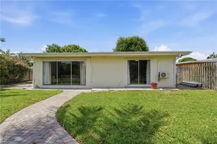 1316 Rordon Ave, Naples, FL 34103 - Photo 32