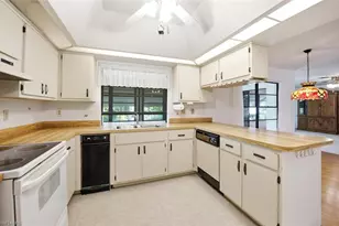 145 Marseille Dr, Naples, FL 34112 - Photo 10
