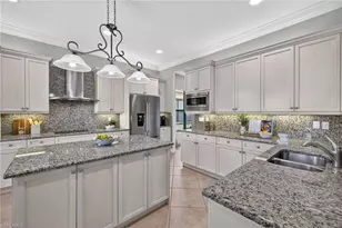 3384 Atlantic Cir, Naples, FL 34119 - Photo 4