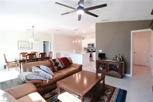2702 NE 5th Ave, Cape Coral, FL 33909 - Photo 12