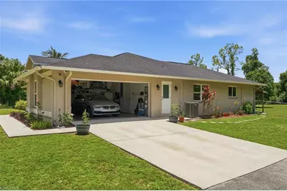 1140 22nd Ave NE, Naples, FL 34120 - Photo 4