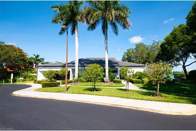 559 Henley Dr, Naples, FL 34104 - Photo 44