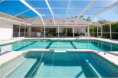 559 Henley Dr, Naples, FL 34104 - Photo 2