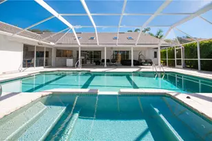 559 Henley Dr, Naples, FL 34104 - Photo 2