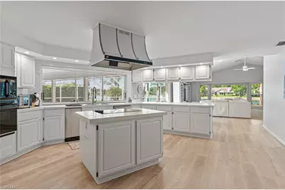 559 Henley Dr, Naples, FL 34104 - Photo 16