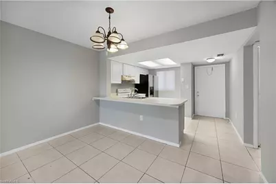 2700 Park Windsor Dr #714, Fort Myers, FL 33901 - Photo 2