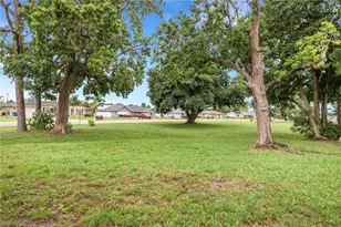 8624 Eleuthera Ct, Fort Myers, FL 33907 - Photo 24