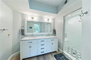 6914 Satinleaf Rd N, Naples, FL 34109 - Photo 16