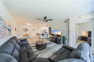 6914 Satinleaf Rd N, Naples, FL 34109 - Photo 4