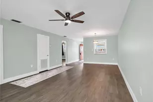 300 Valley Stream Dr, Naples, FL 34113 - Photo 14