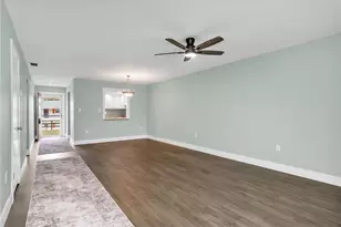 300 Valley Stream Dr, Naples, FL 34113 - Photo 24