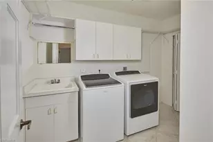 2405 Hidden Lake Dr, Naples, FL 34112 - Photo 16
