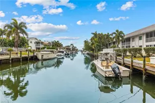 1686 Blue Point Ave, Naples, FL 34102 - Photo 32