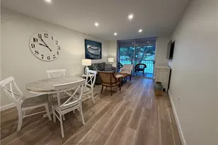 180 Turtle Lake Ct, Naples, FL 34105 - Photo 2