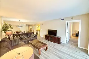 509 Roma Ct, Naples, FL 34110 - Photo 10