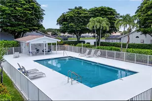 2166 Stacil Cir, Naples, FL 34109 - Photo 48