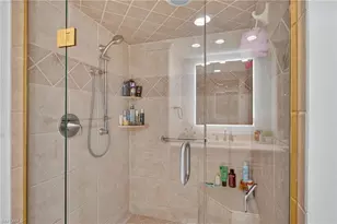 4451 Gulf Shore Blvd N, Naples, FL 34103 - Photo 16