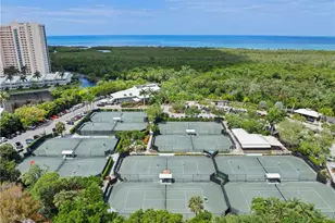 831 Sailaway Ln, Naples, FL 34108 - Photo 36