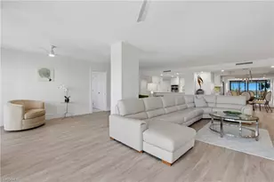 5601 Turtle Bay Dr, Naples, FL 34108 - Photo 12