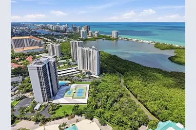 5601 Turtle Bay Dr #302, Naples, FL 34108 - Photo 34