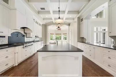 2263 Coach House Ln, Naples, FL 34105 - Photo 20