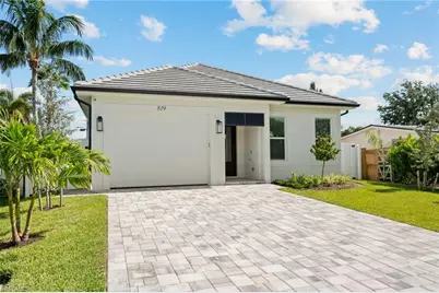 819 91st Ave N, Naples, FL 34108 - Photo 30