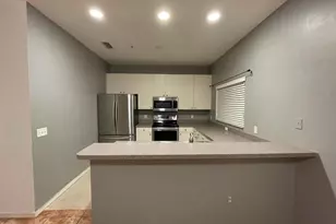 3265 Amanda Ln, Naples, FL 34109 - Photo 6