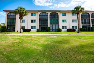 13 High Point Cir N #209, Naples, FL 34103 - Photo 26