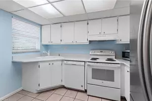 13 High Point Cir N, Naples, FL 34103 - Photo 12