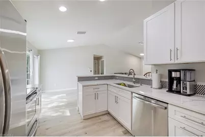 211 Palmacea Rd, Fort Myers, FL 33905 - Photo 6