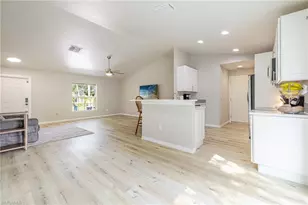 211 Palmacea Rd, Fort Myers, FL 33905 - Photo 12