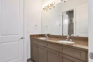 9454 Greenleigh Ct, Naples, FL 34120 - Photo 20
