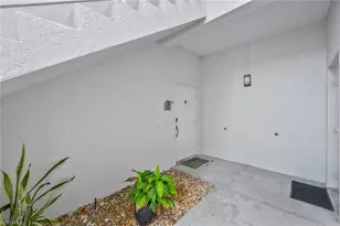 1340 Charleston Square Dr, Naples, FL 34110 - Photo 18