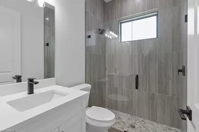 562 20th St SE, Naples, FL 34117 - Photo 14