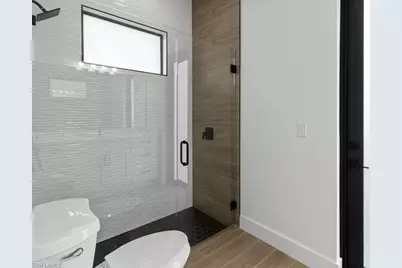 562 20th St SE, Naples, FL 34117 - Photo 16