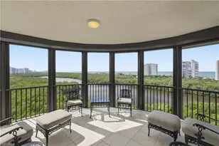 8990 Bay Colony Dr, Naples, FL 34108 - Photo 4