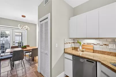 7100 Barrington Cir #101, Naples, FL 34108 - Photo 14