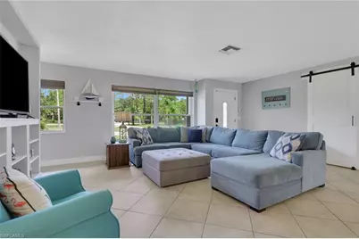 640 27th St SW, Naples, FL 34117 - Photo 10