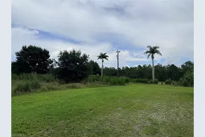 925 Purple Martin Dr, Naples, FL 34120 - Photo 4