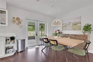 2593 Poinciana St, Naples, FL 34105 - Photo 8