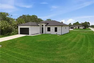 765 Chambers St E, Lehigh Acres, FL 33974 - Photo 44